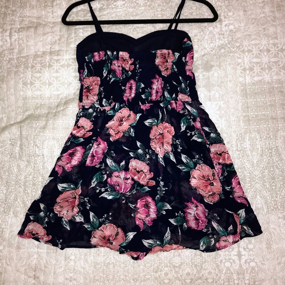 Floral target romper - Picture 7 of 10